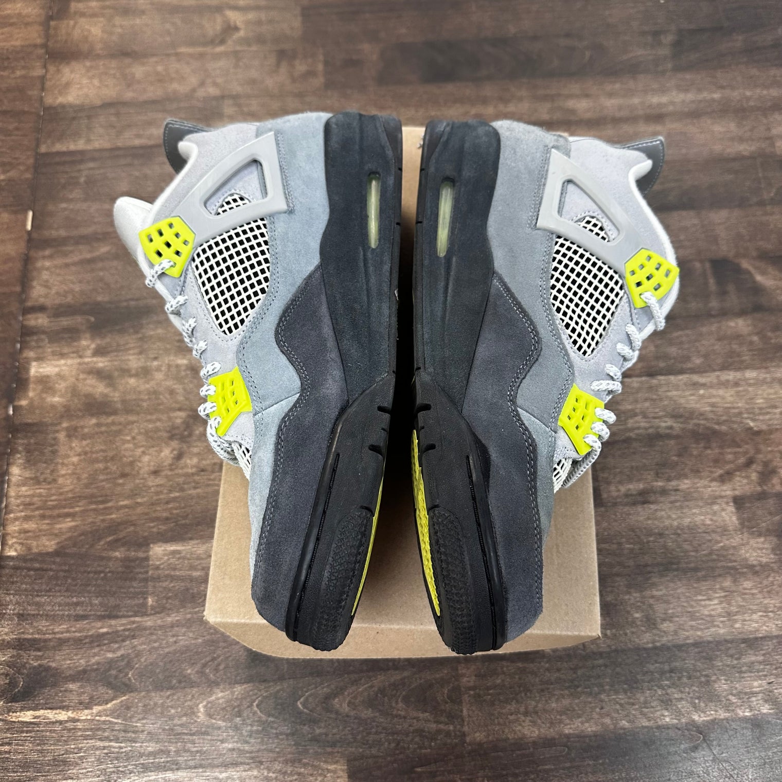 Neon 95 Jordan 4 (USED,No Box)