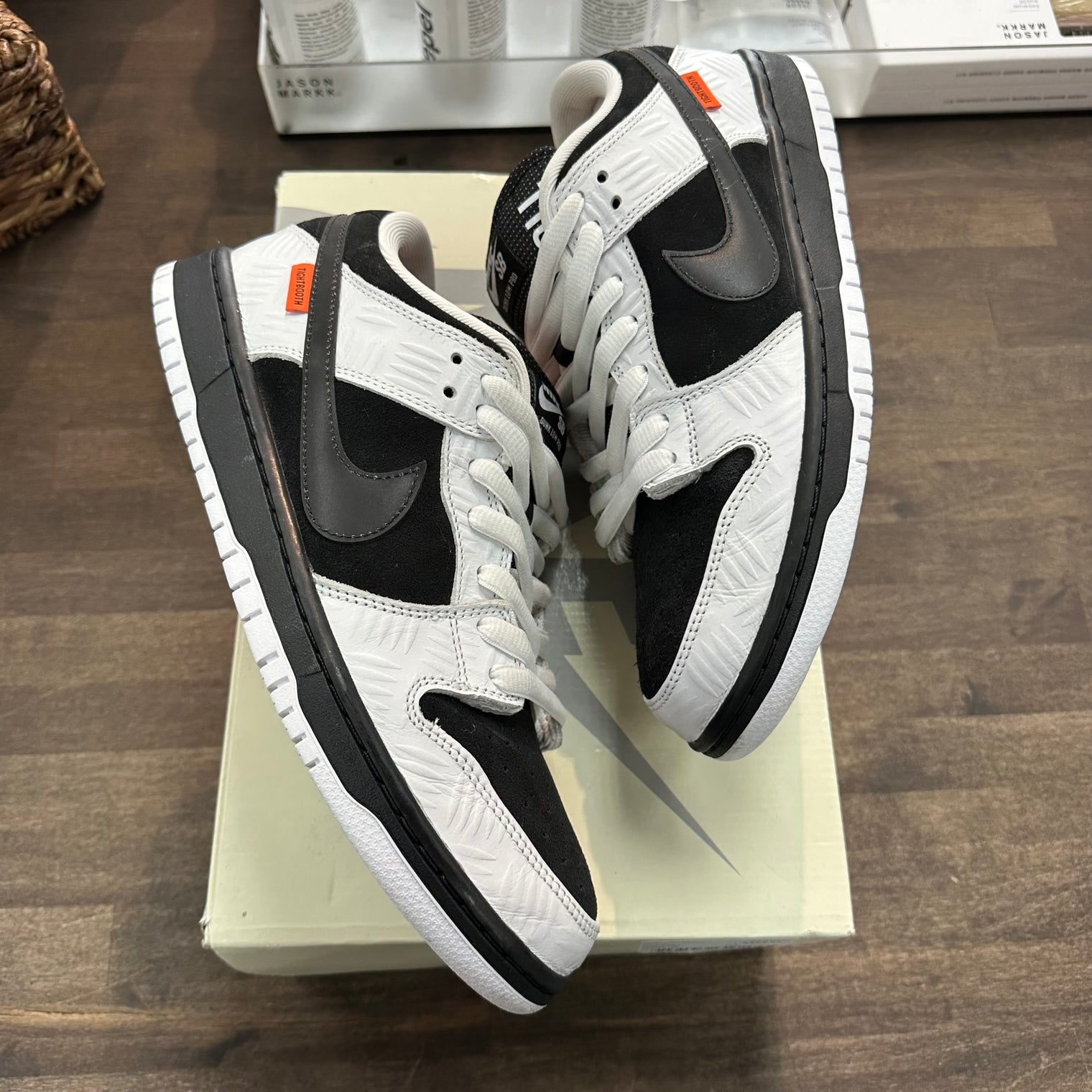 Tightbooth SB Dunk Low (USED)