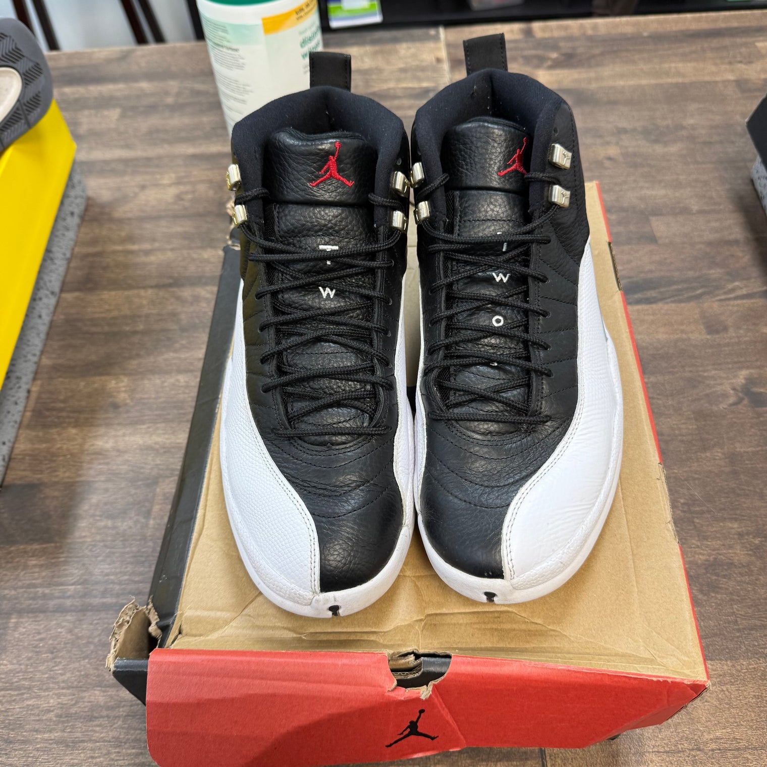 Playoff Jordan 12 (USED)