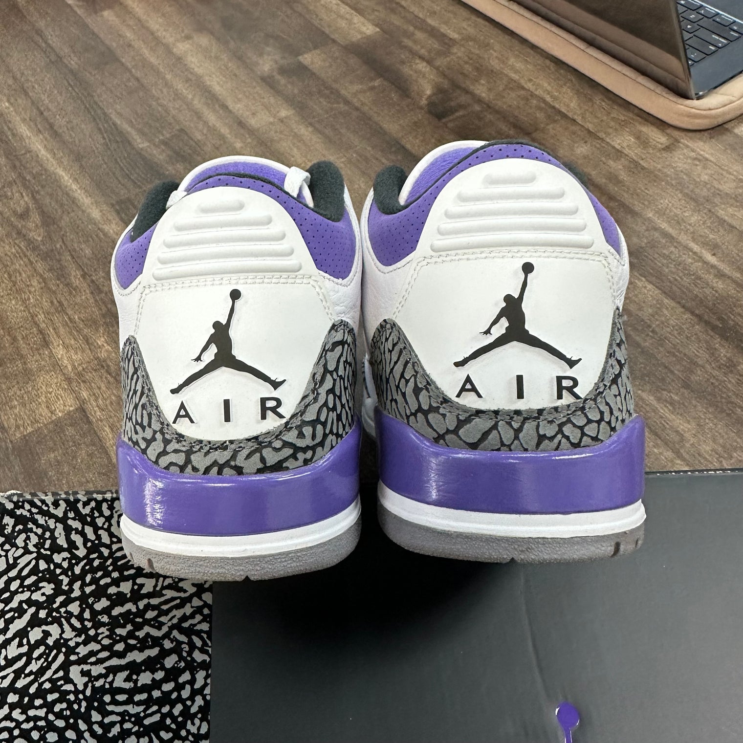Dark Iris Jordan 3 Retro (USED)