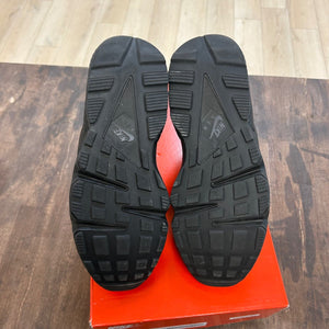 Nike Air Huarache Triple Black - Image 5