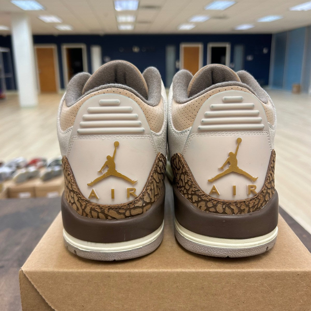 Jordan 3 Retro Palomino Size 10.5 (Pre-Owned) - Image 4