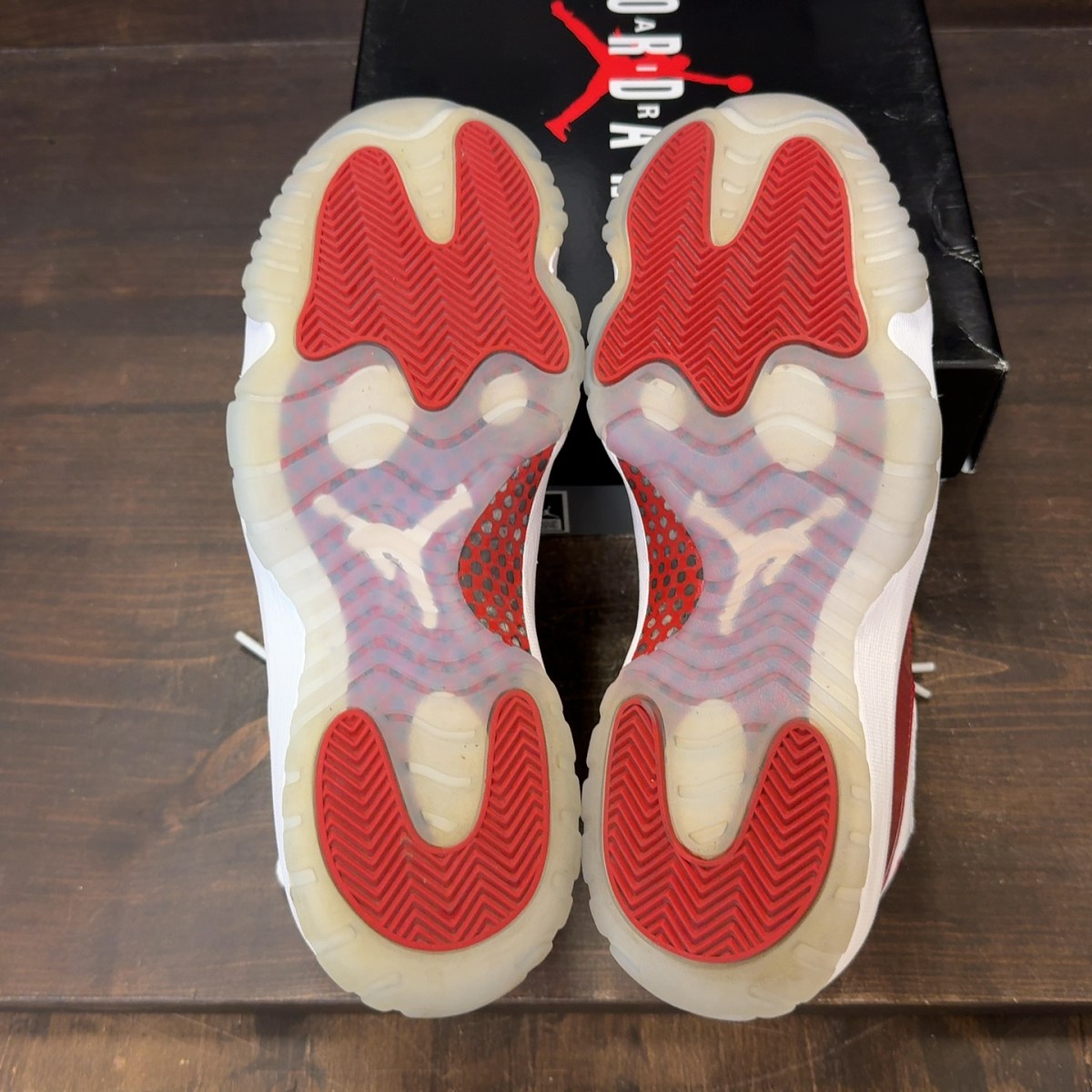 Jordan 11 Retro Cherry (2022) - Image 8