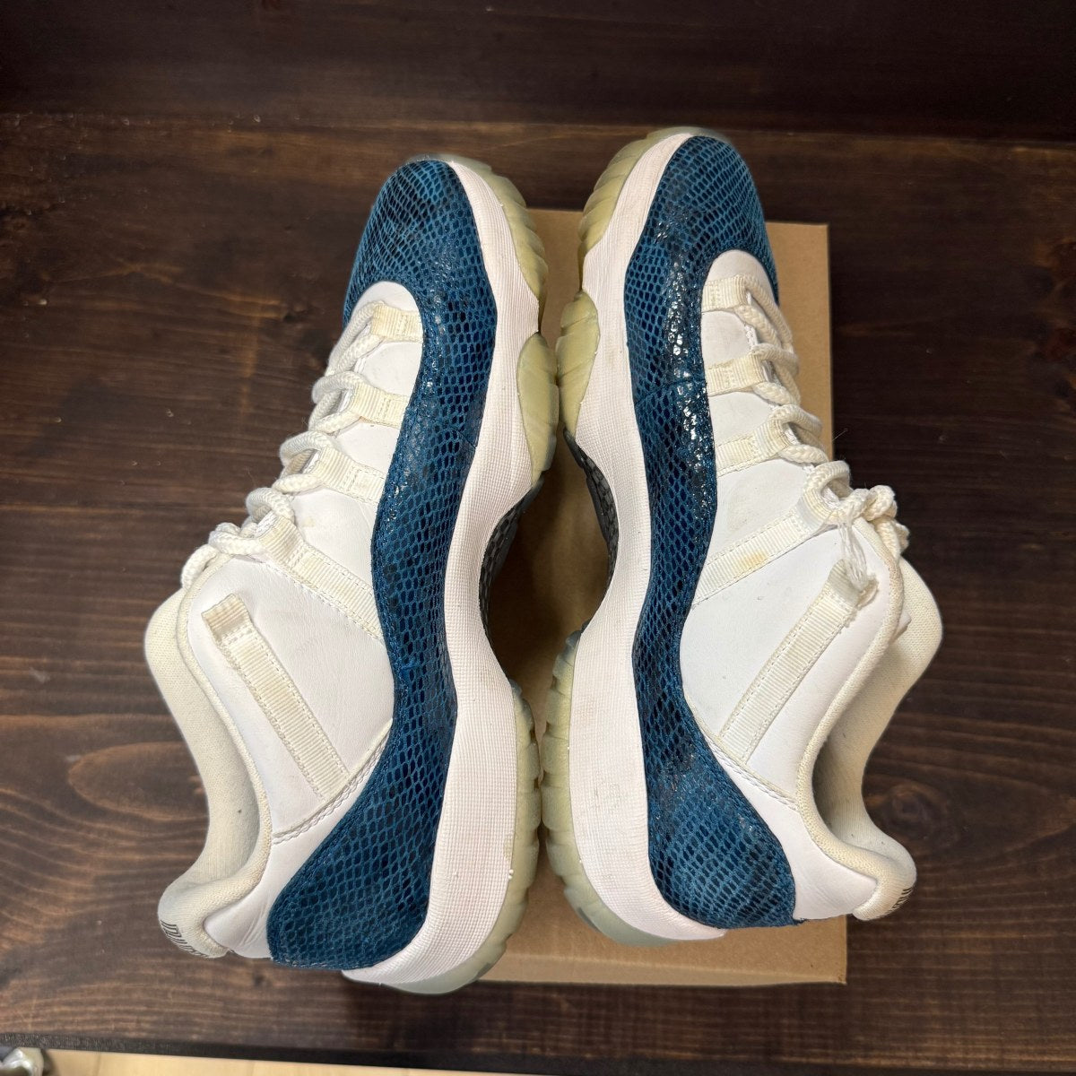 Jordan 11 Retro Low Snake Navy (2019) Size 11 (Pre-Owned) - Image 7
