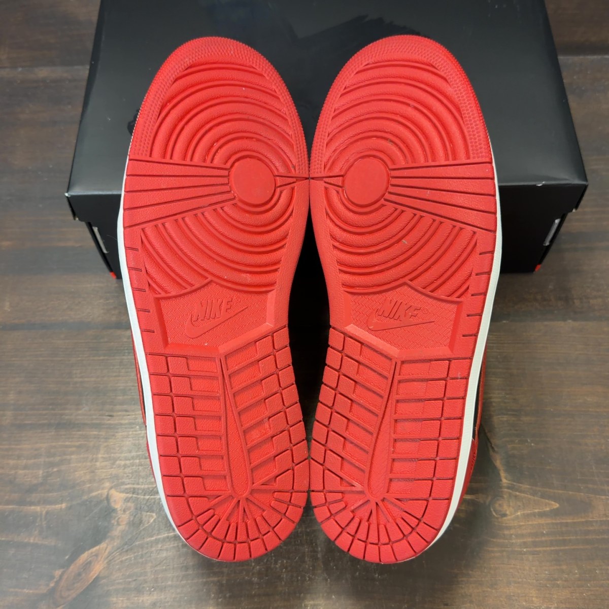 Jordan 1 Retro Low OG Banned - Image 7