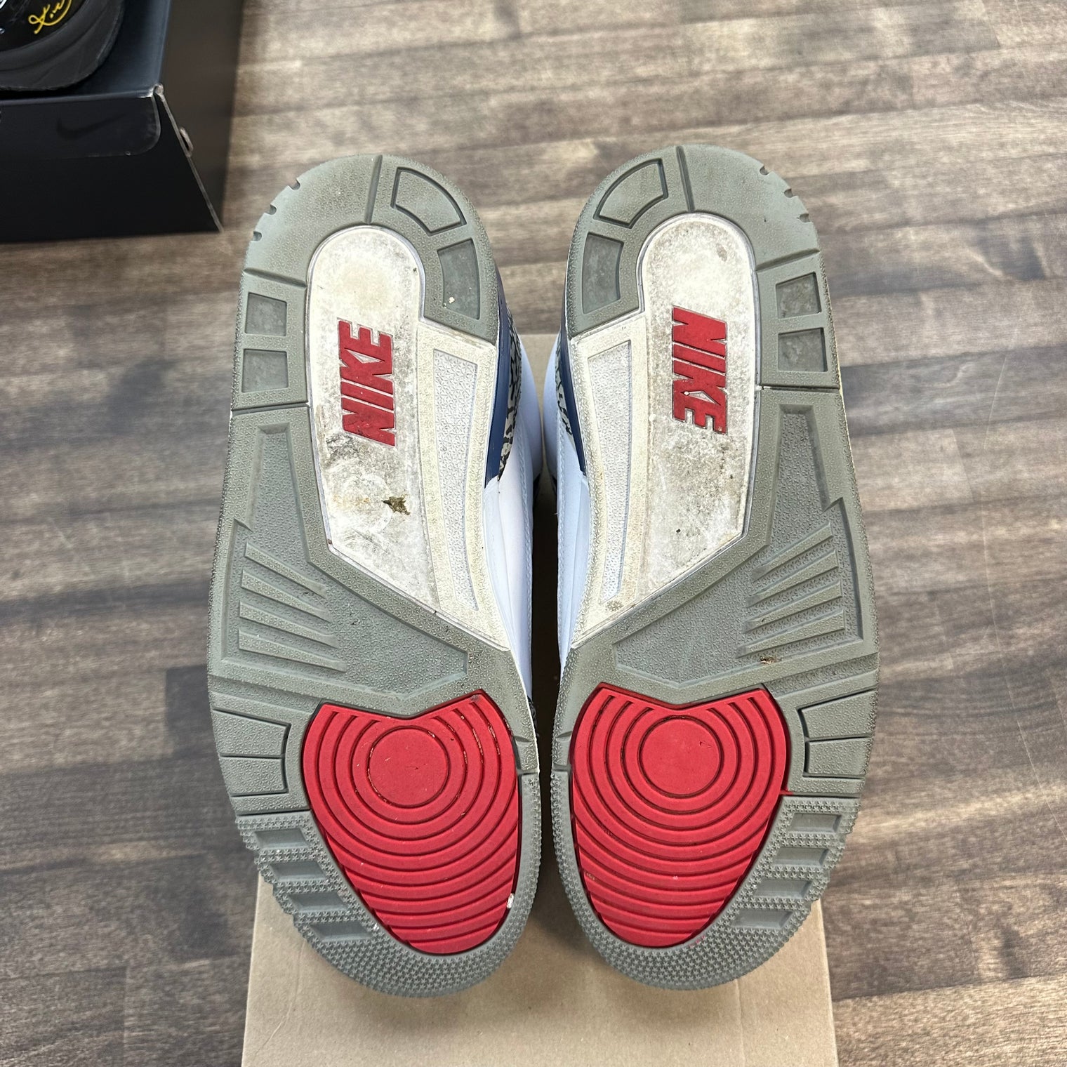 True Blue Jordan 3 (2016) (USED, No Box, Separation)