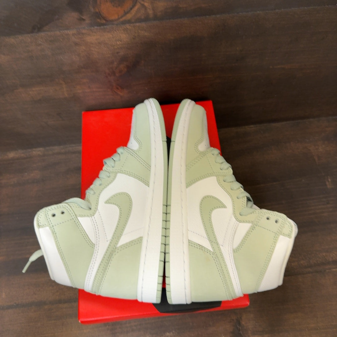 Jordan 1 Retro High OG Seafoam (Women's) Size 6.5W (Pre-Owned)
