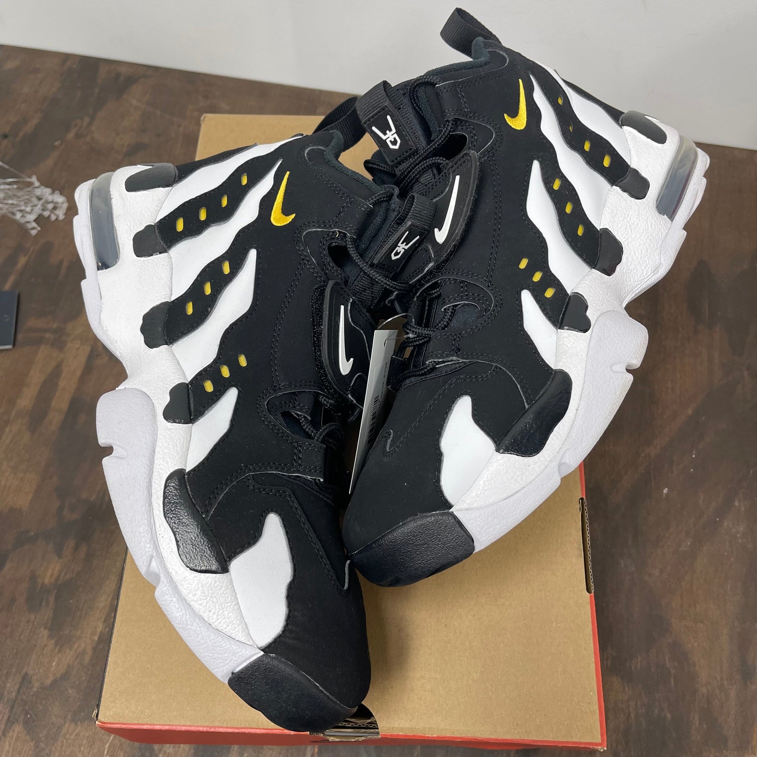 Black White Air DT Max 96 (USED)
