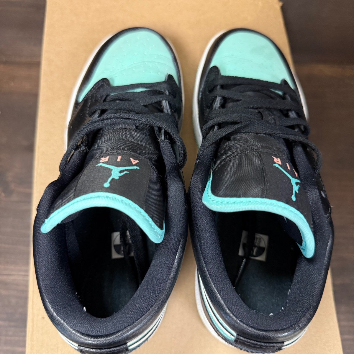 Jordan 1 Low SE Tropical Twist (GS) Size 5Y (Pre-Owned) - Image 5