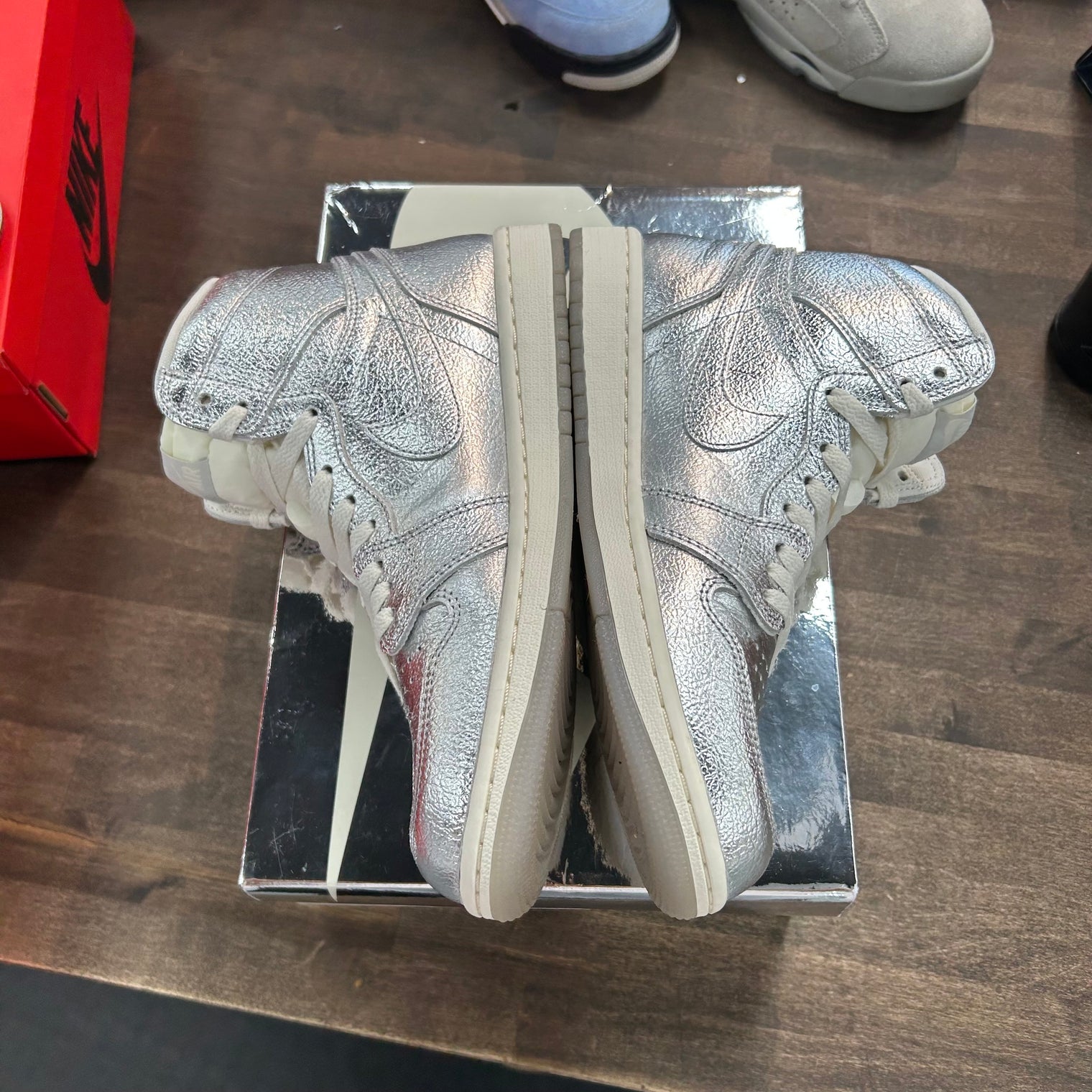 Chrome Jordan 1 Retro High OG (Women's) (USED)