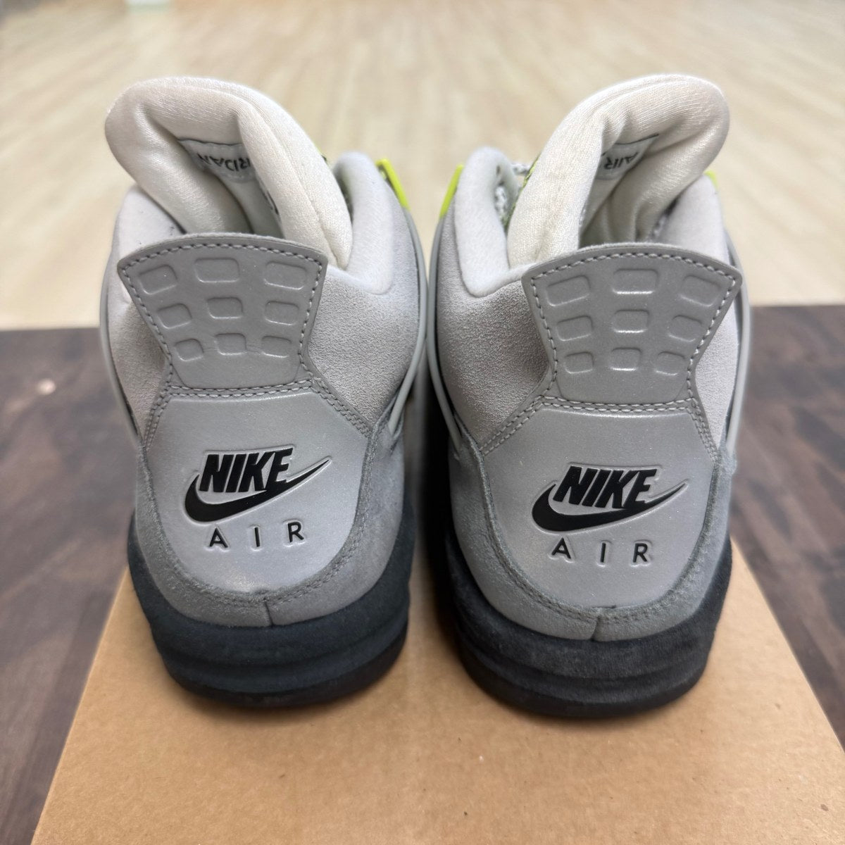 Jordan 4 Retro SE 95 Neon Size 10 (Pre-Owned) - Image 5