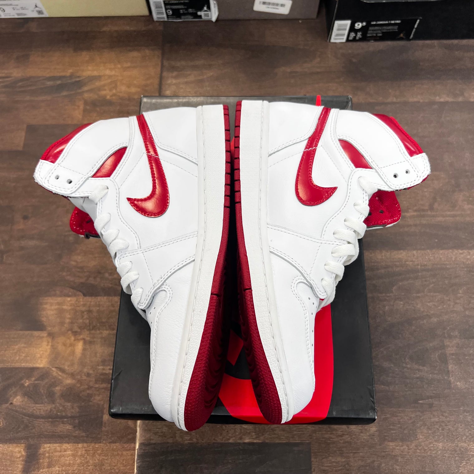 Red Metallic Jordan 1 High (USED)