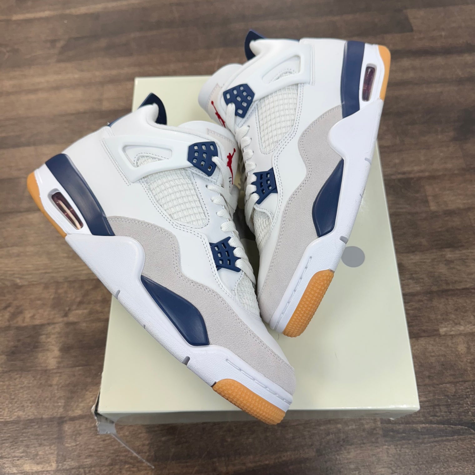 Navy SB Jordan 4 (USED)