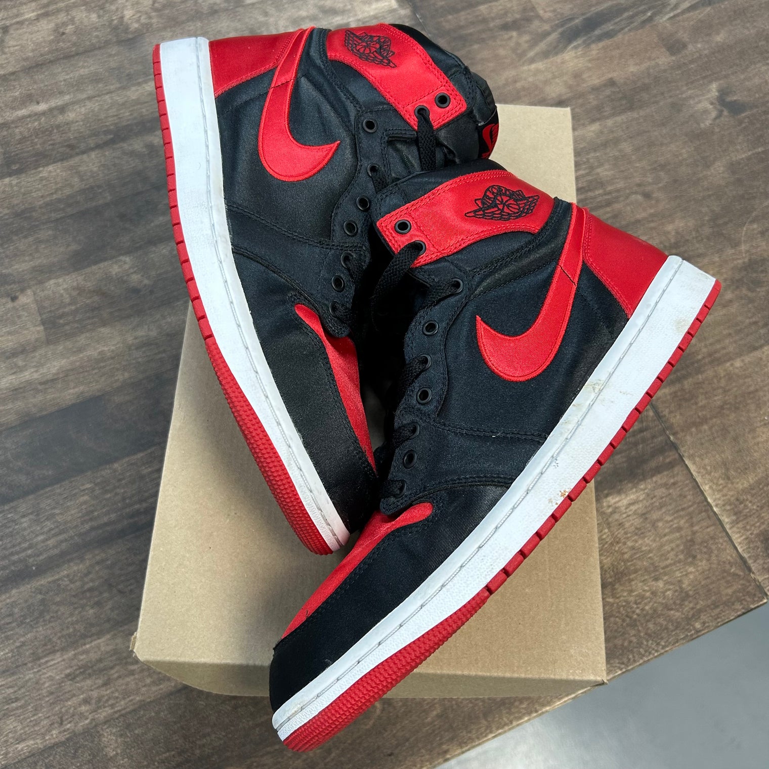 Satin Bred Jordan 1 High (W) (Used, No Box)