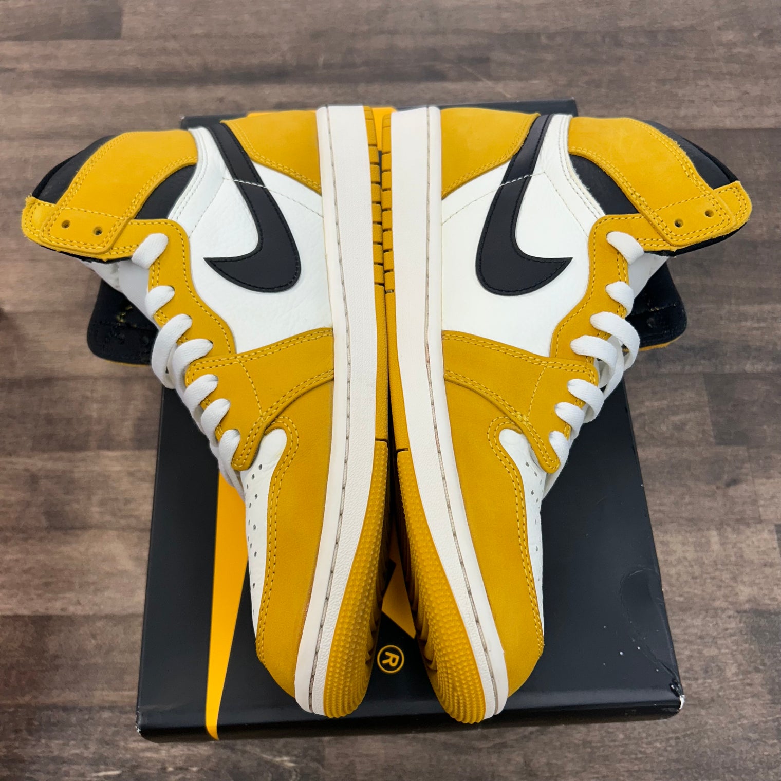 Ochre Jordan 1 High (USED, Replacement Box)
