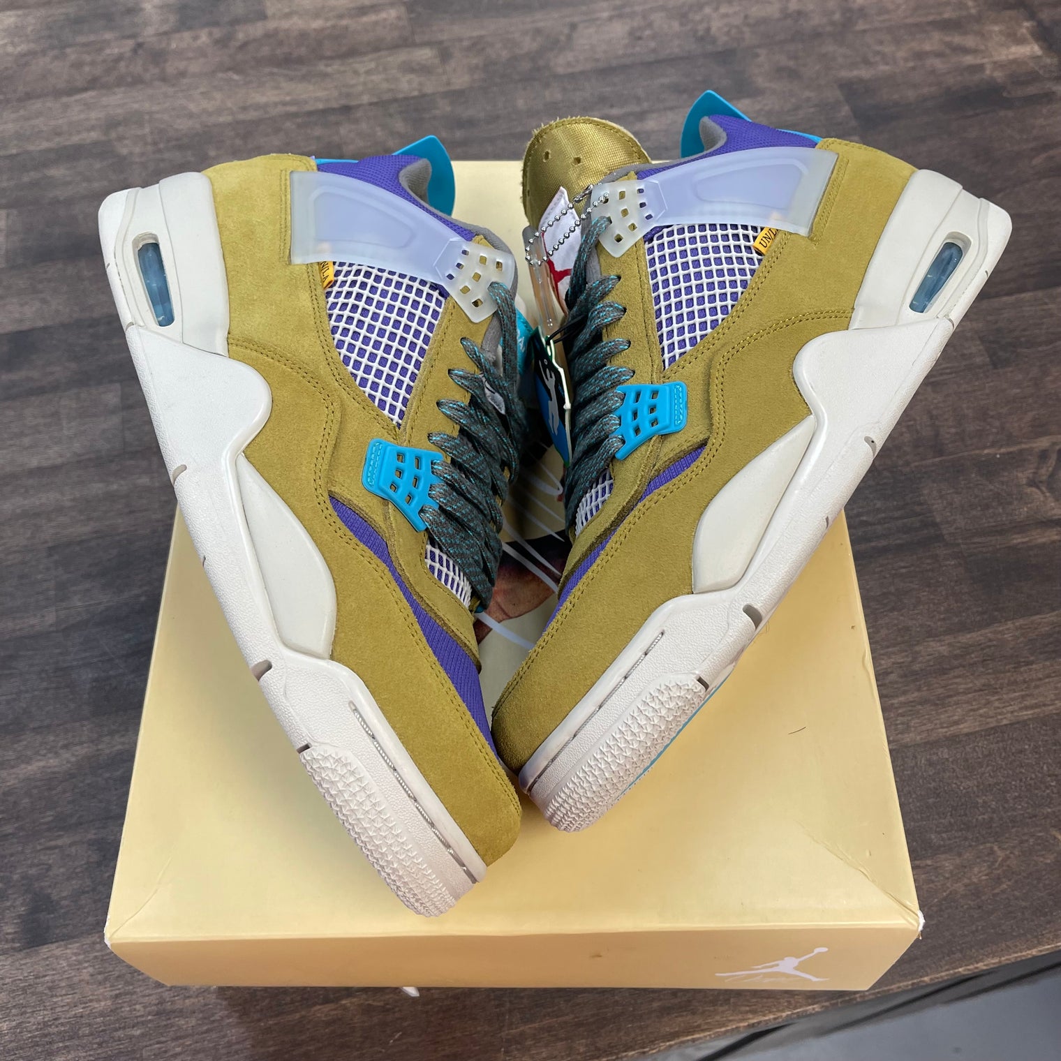 Union Moss Jordan 4 (USED)