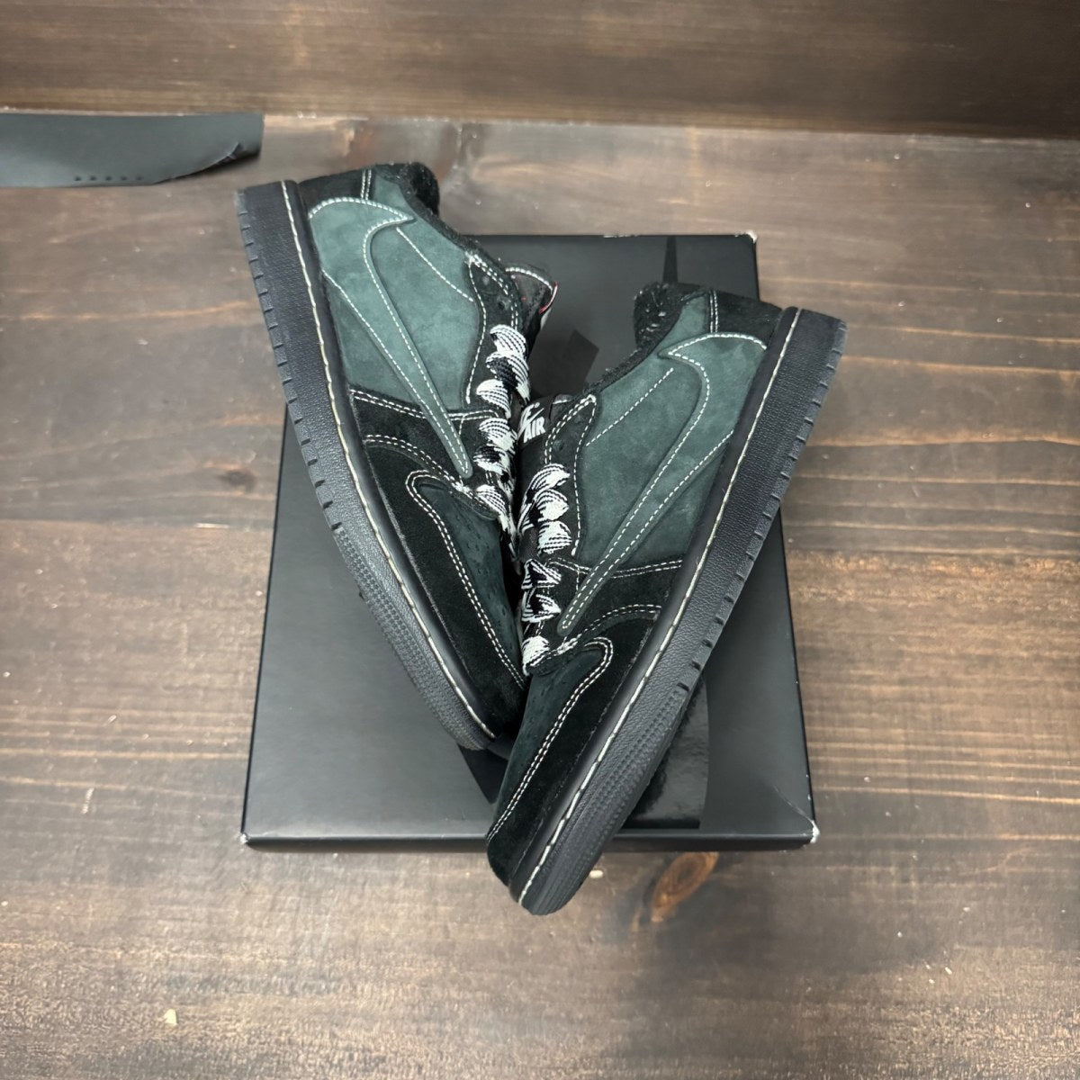 Jordan 1 Retro Low OG SP Travis Scott Black Phantom - Image 2