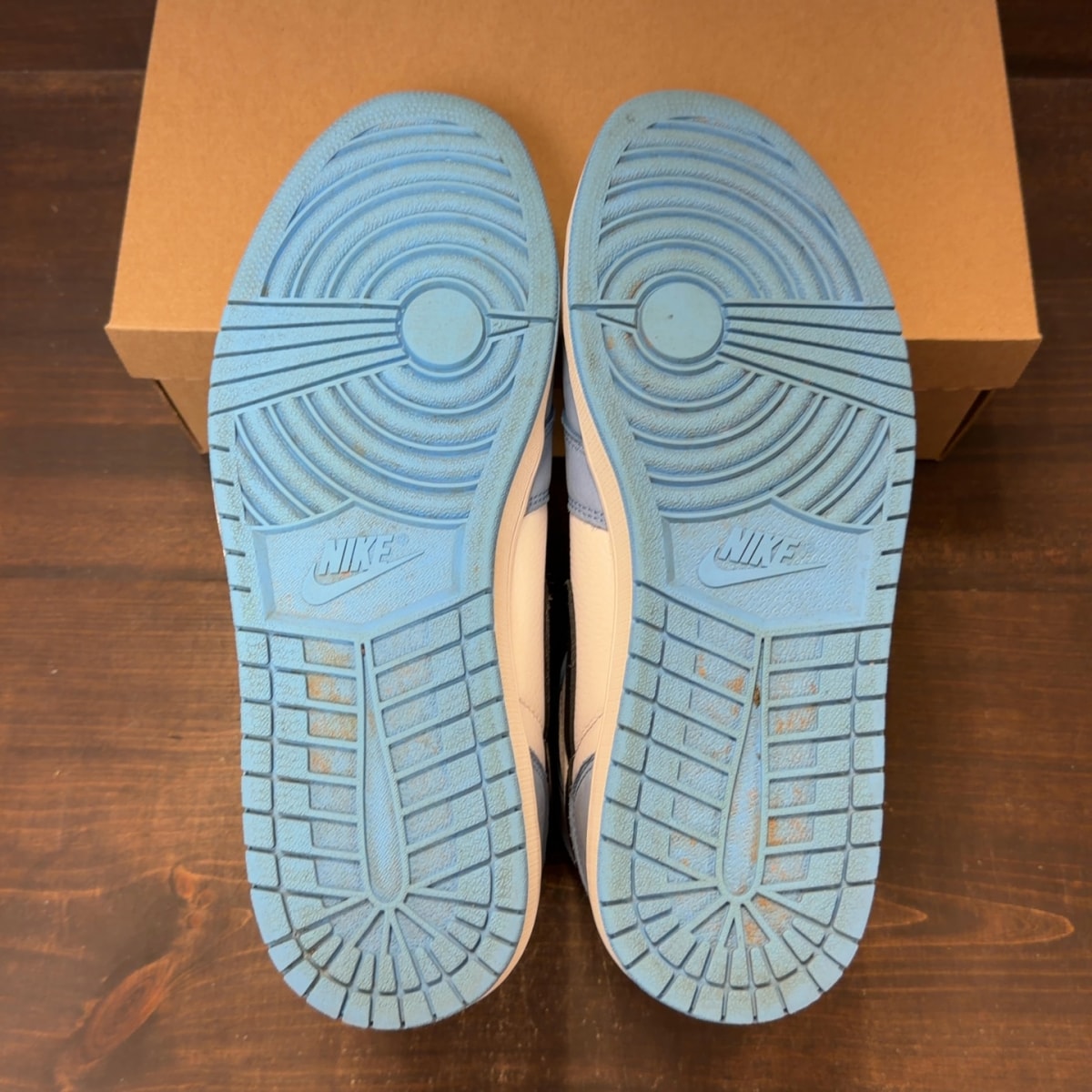 Jordan 1 Retro High OG University Blue Size 13 (Pre-Owned) - Image 6