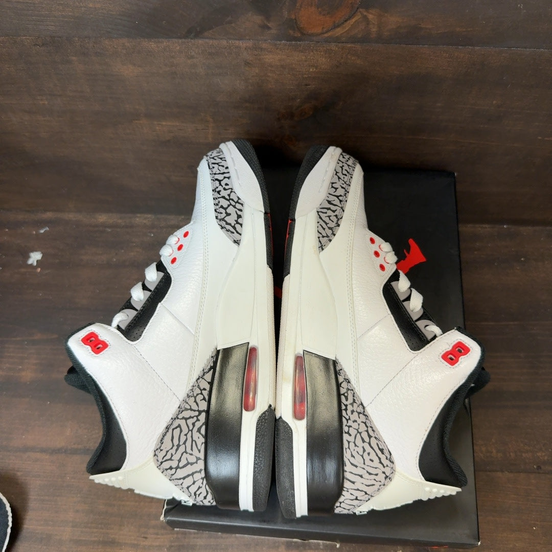Jordan 3 Retro Infrared 23 Size 9 (Pre-Owned)