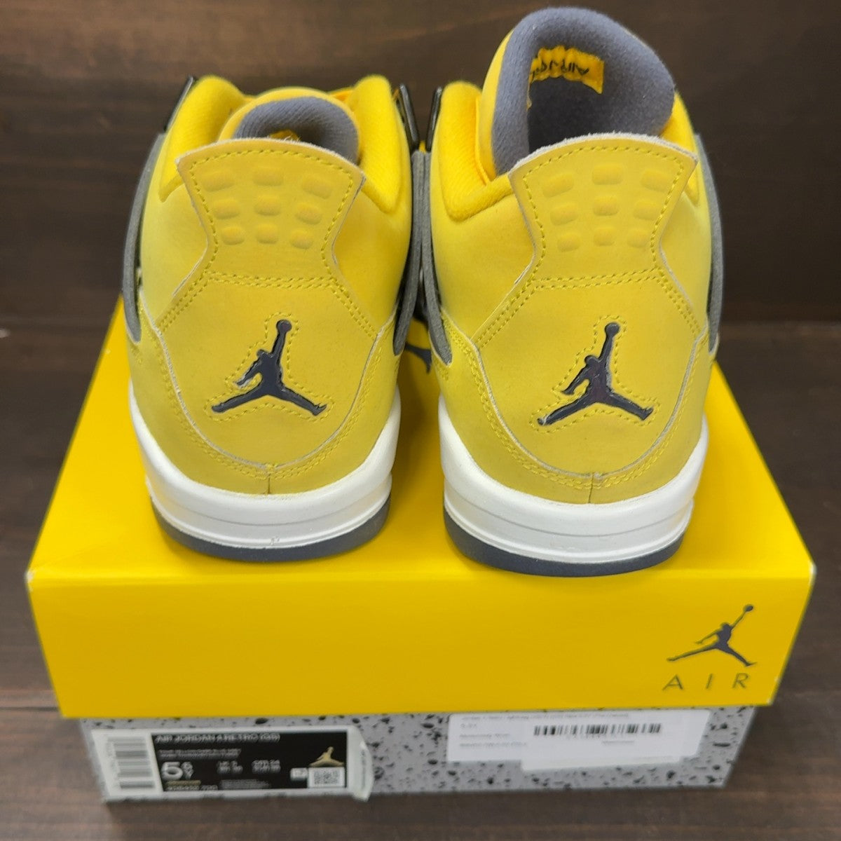 Jordan 4 Retro Lightning (2021) (GS) - Image 5
