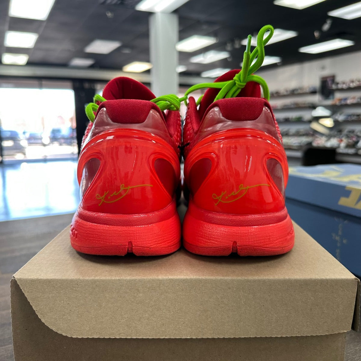 Nike Kobe 6 Protro Reverse Grinch Size 12 (Pre-Owned) - Image 4