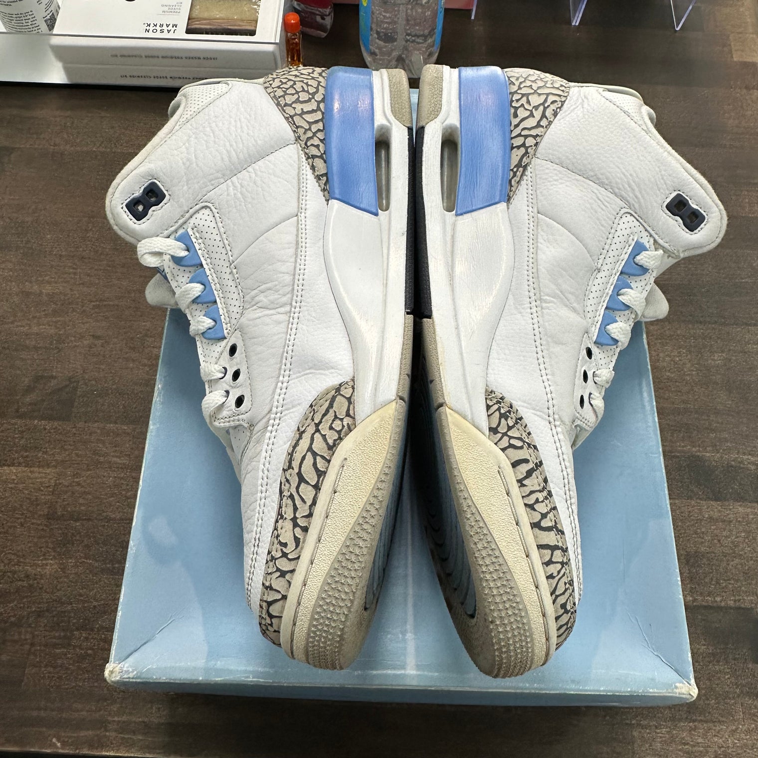 UNC Jordan 3 Retro (USED)