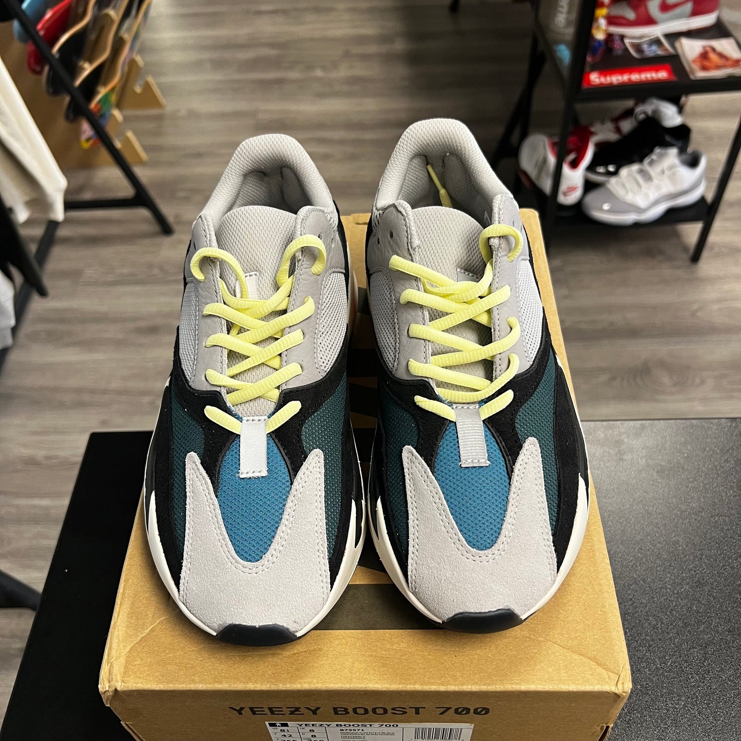 Waverunner Yeezy 700 (Lightly worn)