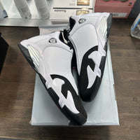 Black Toe Jordan 14 (Lightly Worn)