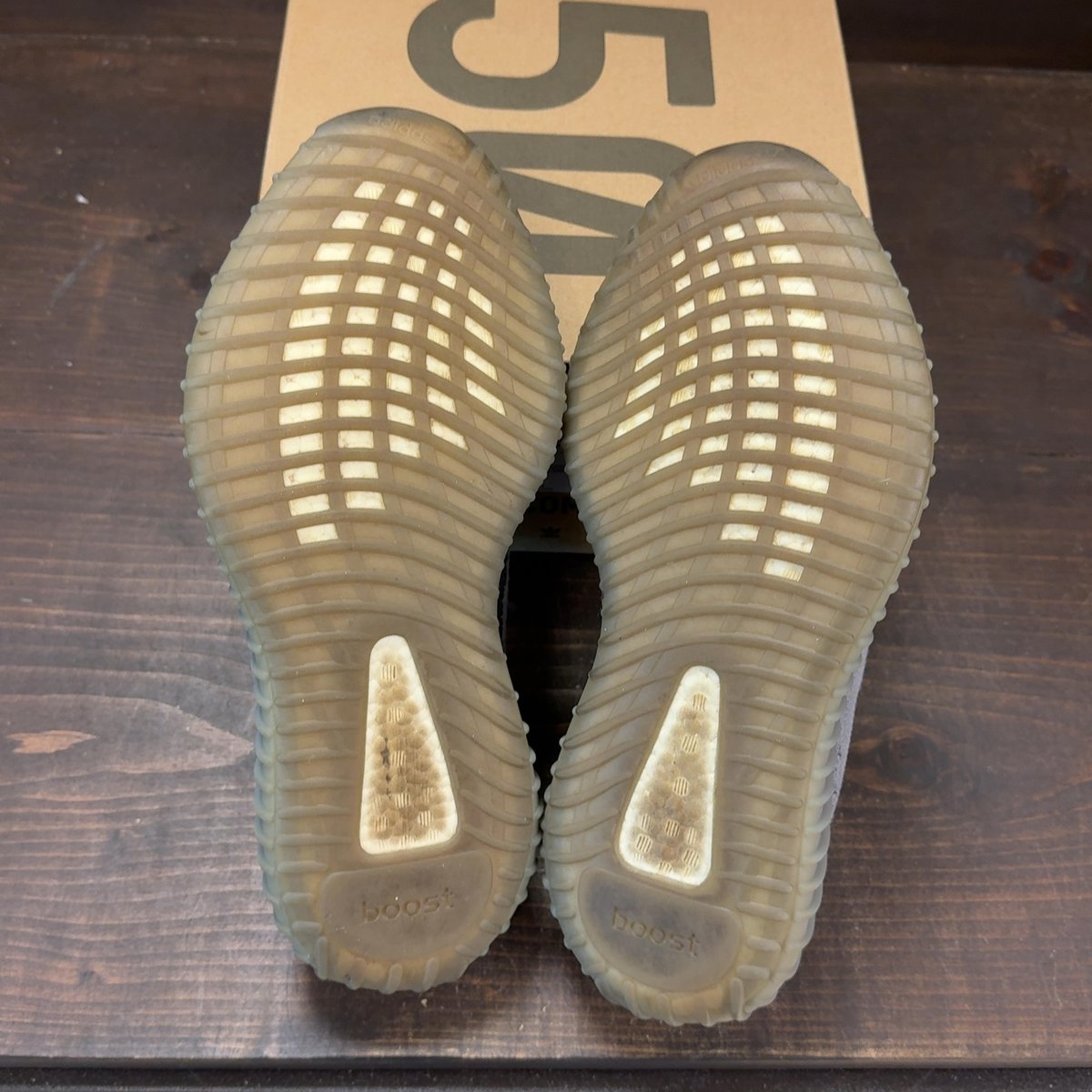 adidas Yeezy Boost 350 V2 Beluga 2.0 Size 10 (Pre-Owned) - aux