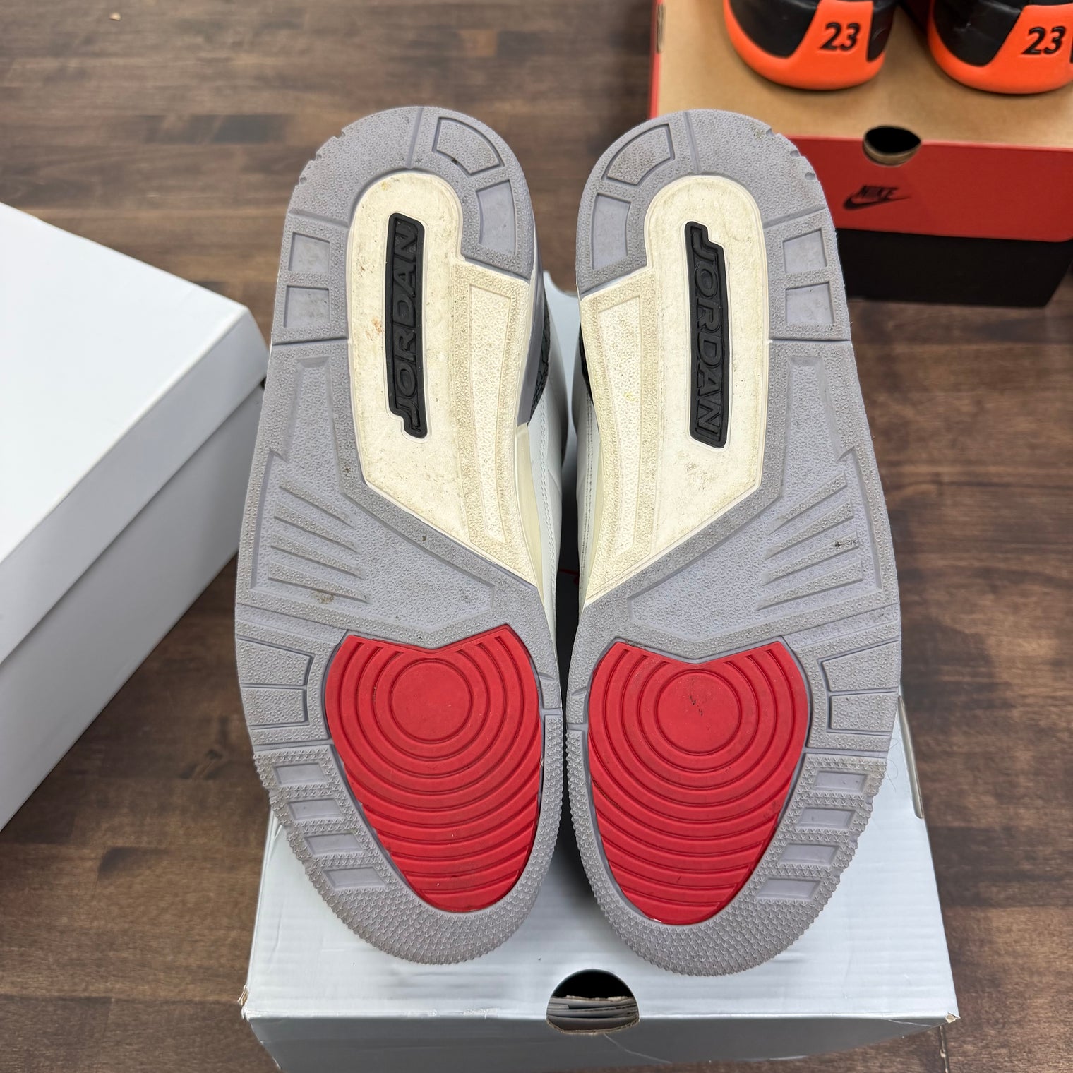 Cement Grey Jordan 3 Retro (USED, Replacement Box)