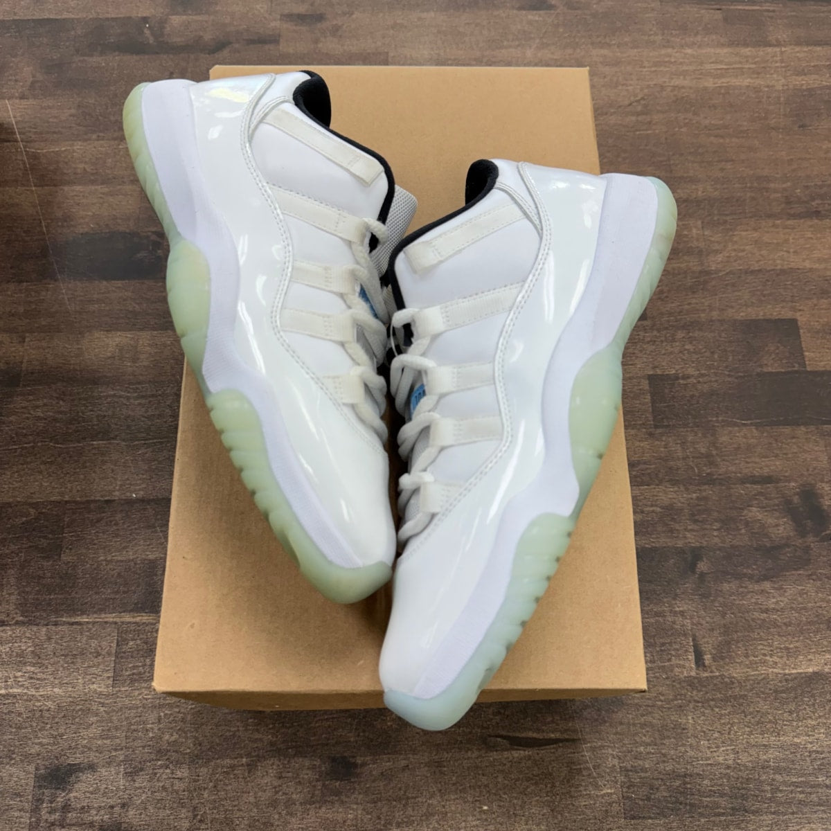 Jordan 11 Retro Low Legend Blue (GS) Size 6.5Y (Pre-Owned) - Image 1