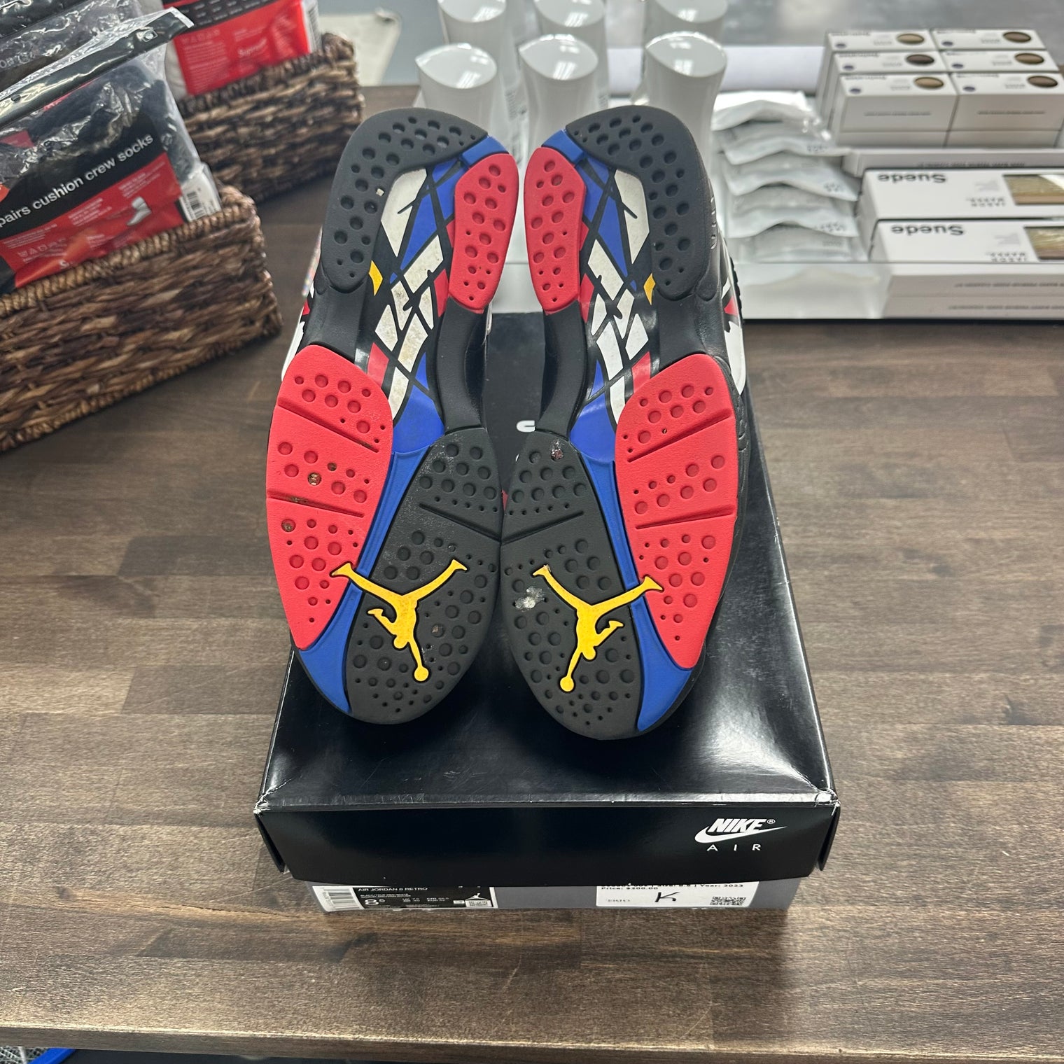 Playoff Jordan 8 Retro (USED)
