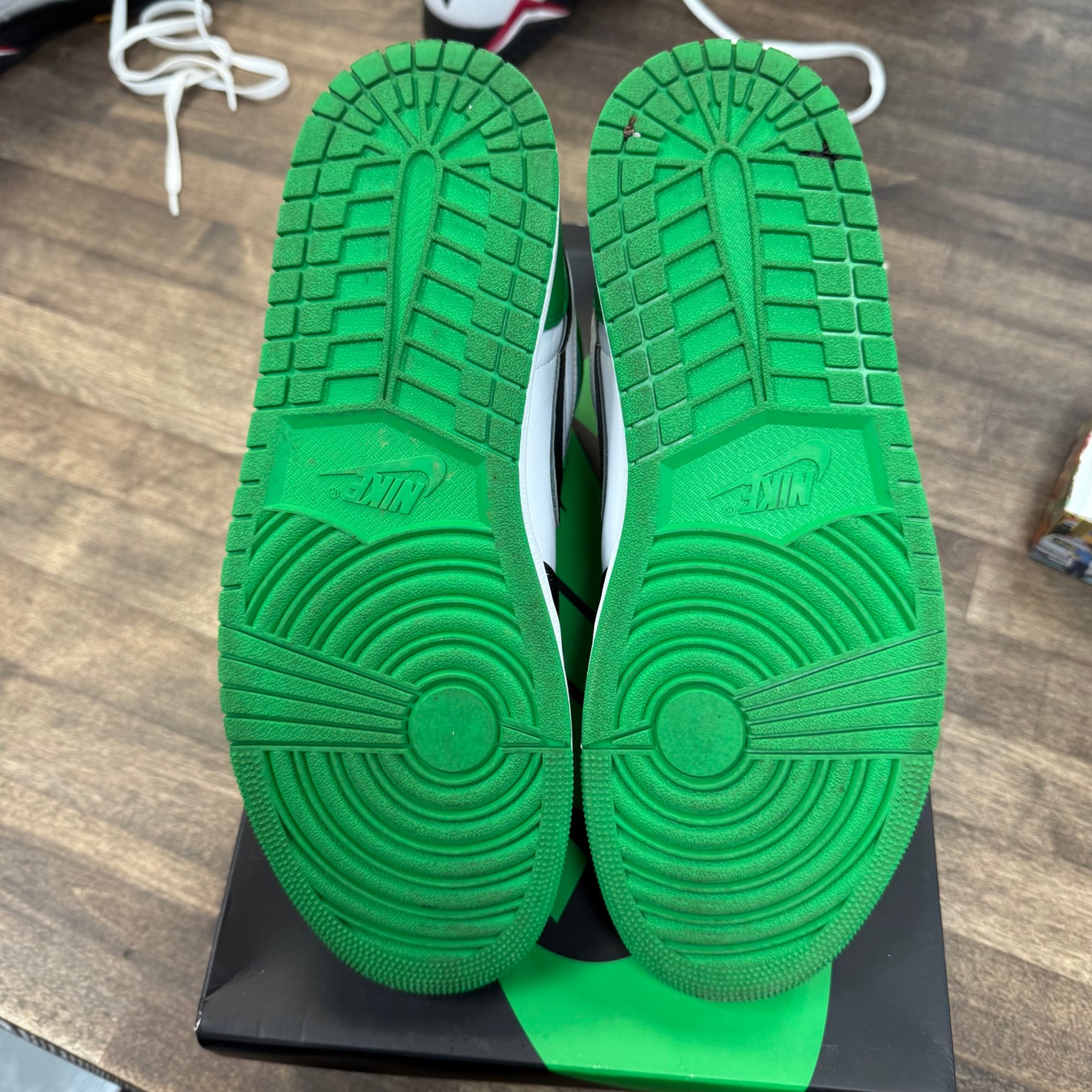Lucky Green Jordan 1 High (USED)