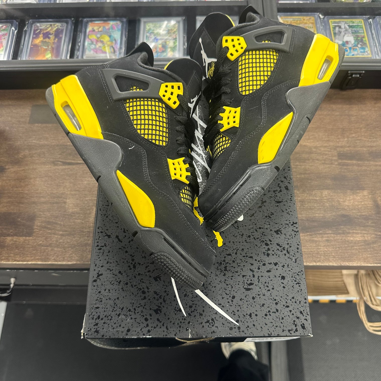 Yellow Thunder Jordan 4 (USED)