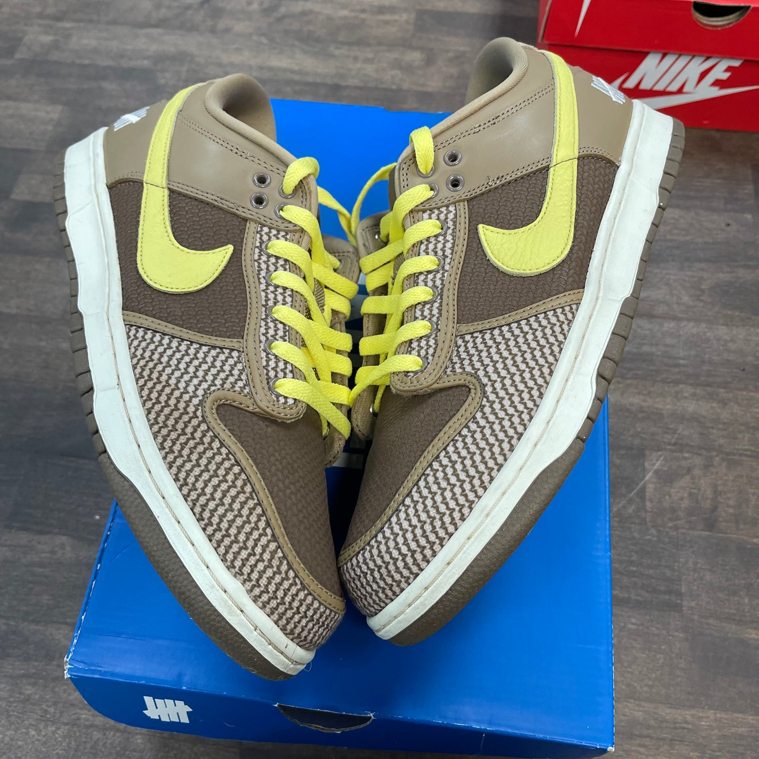 Undefeated Canteen Nike Dunk Low (USED)