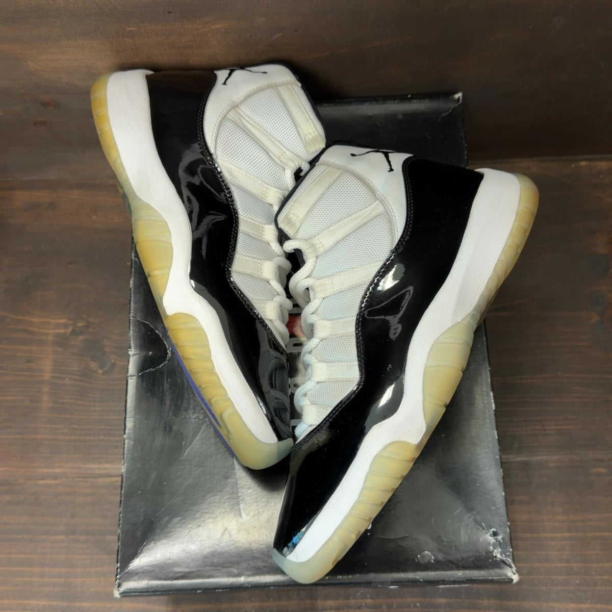 Jordan 11 Retro Concord (2018) - Image 2