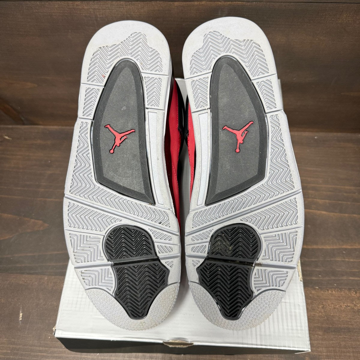 Jordan 4 Retro Toro Bravo (2026) - Image 6
