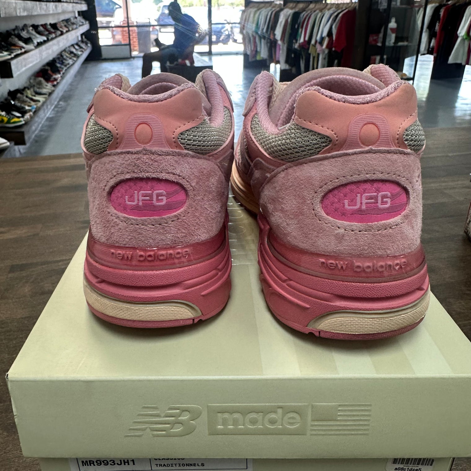 Joe Fresh Goods Performance Art Powder Pink New Balance 993 (USED)