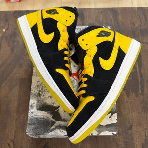 Jordan 1 Mid New Love (2025) - Image 1