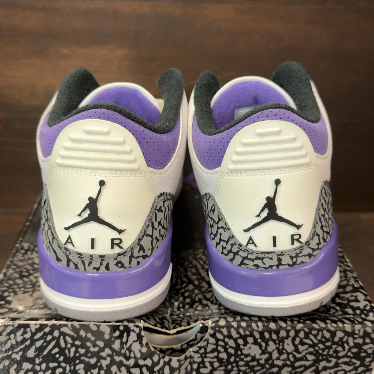 Jordan 3 Retro Dark Iris Size 7.5 (Pre-Owned) - aux