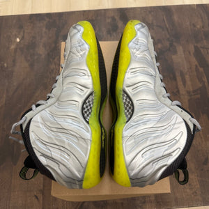 Nike Air Foamposite One Silver Volt Camo Size 11.5 (Pre-Owned) - Image 4