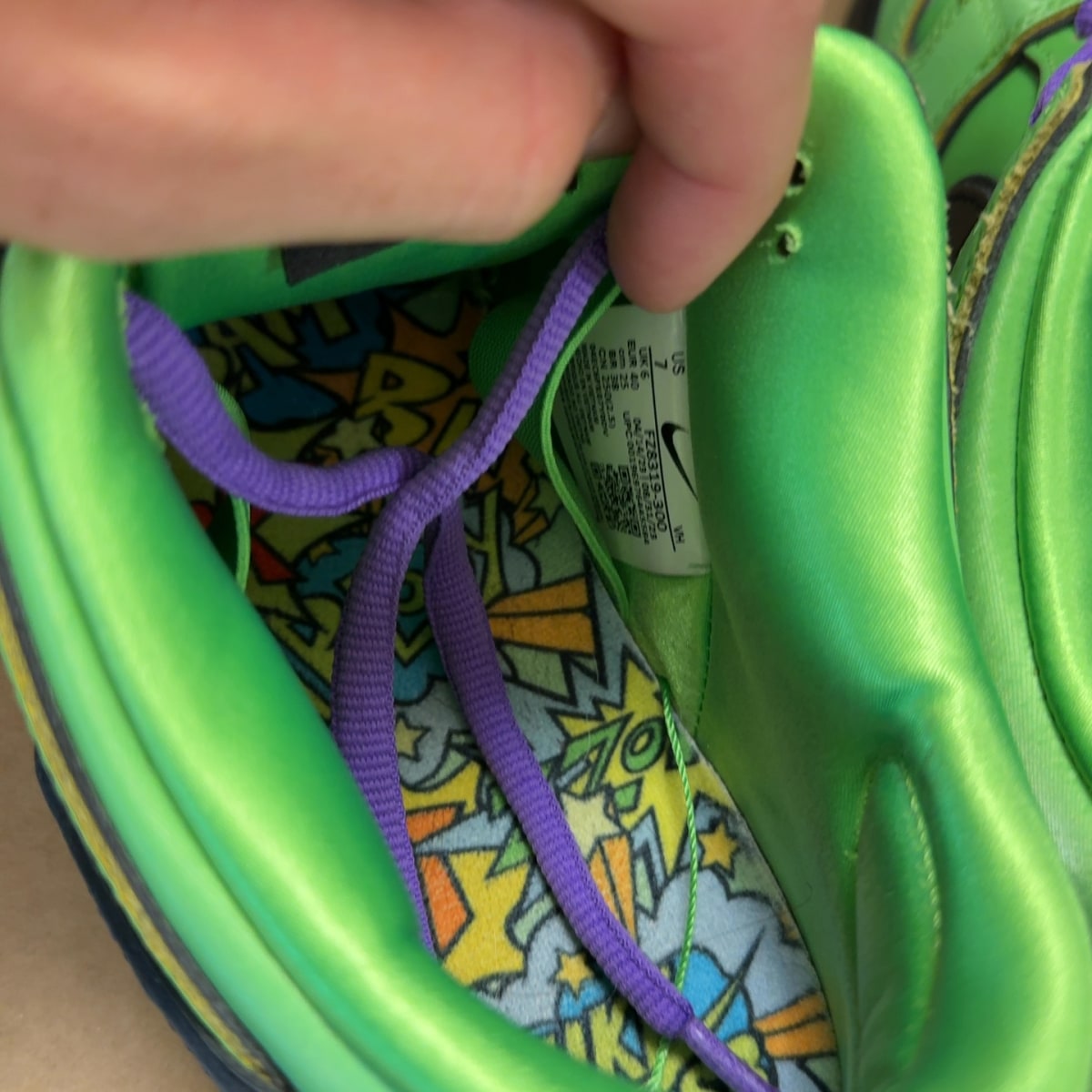 Nike SB Dunk Low The Powerpuff Girls Buttercup Size 7 (Pre-Owned) - Image 7