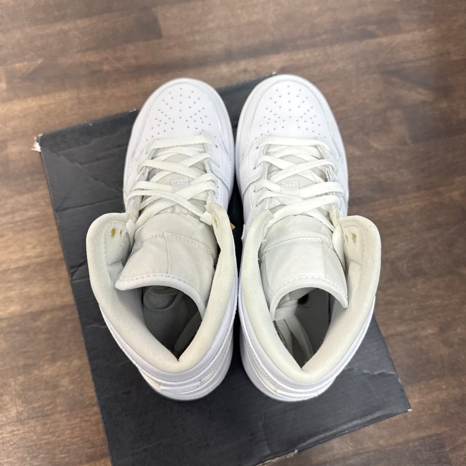 Triple White Tumbled Leather Jordan 1 Mid (GS) (USED)