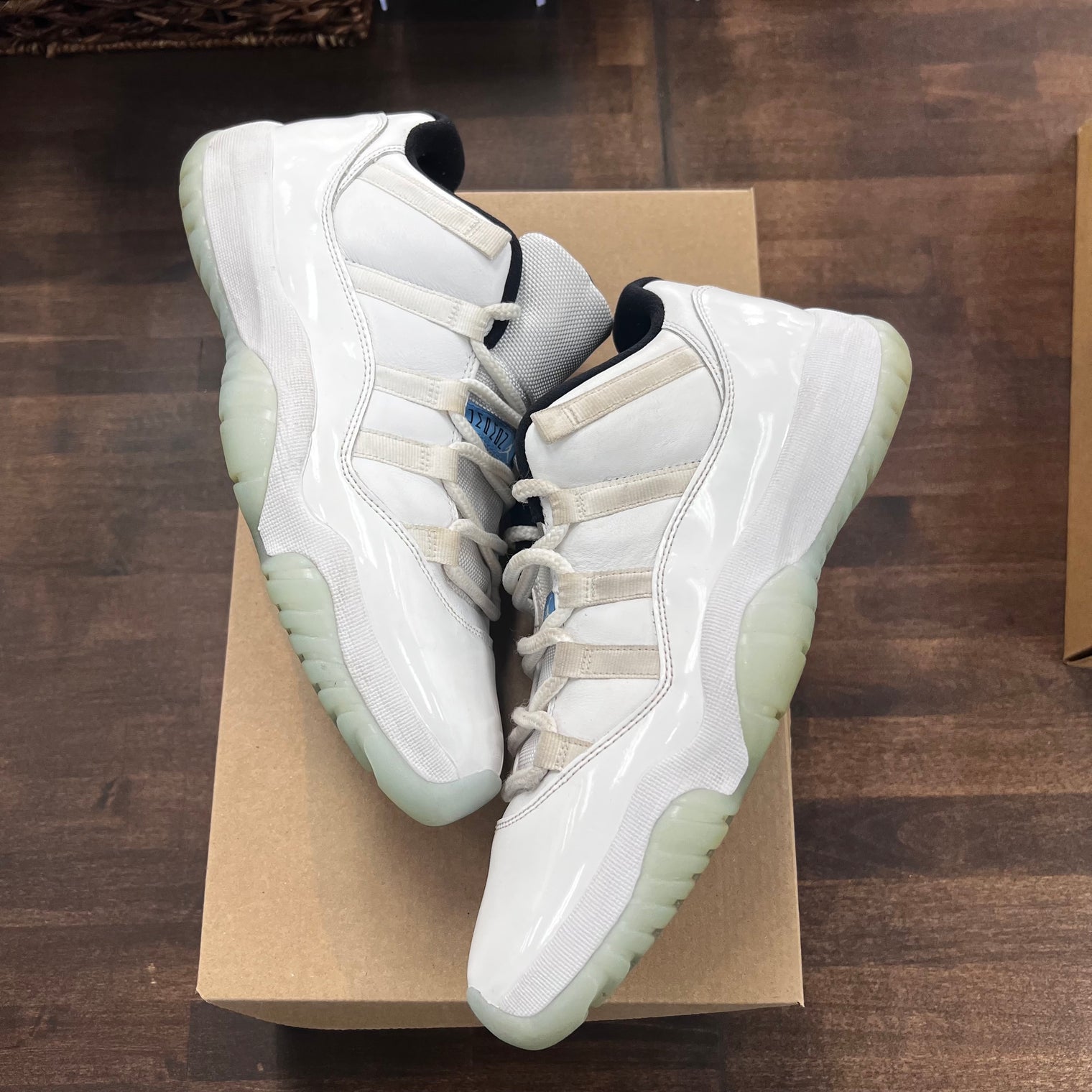 Legend Blue Jordan 11 Low (USED,No Box)