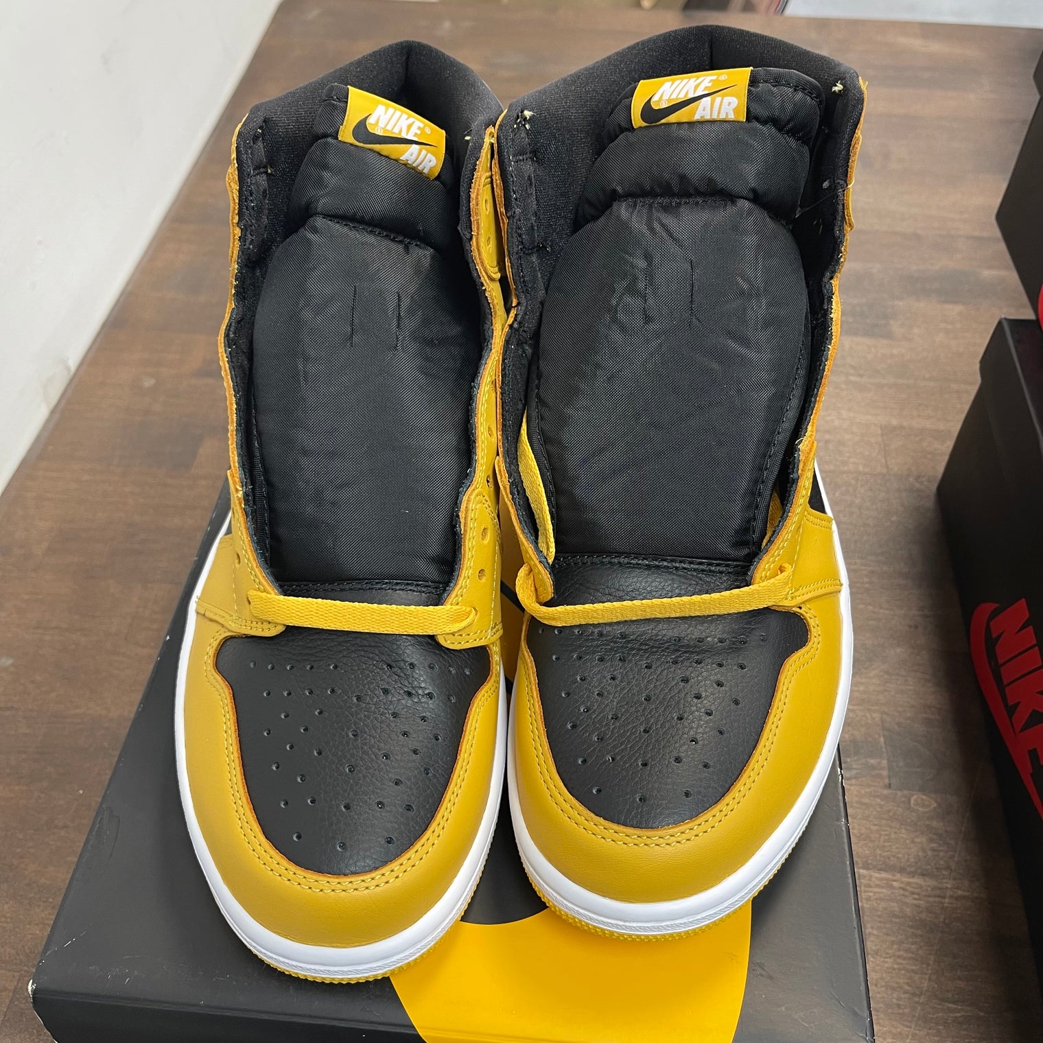 Pollen Jordan 1 High (USED)