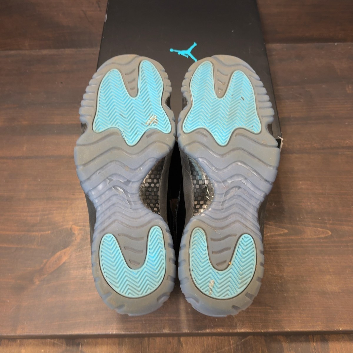 Jordan 11 Retro Gamma Blue (2025) - Image 8