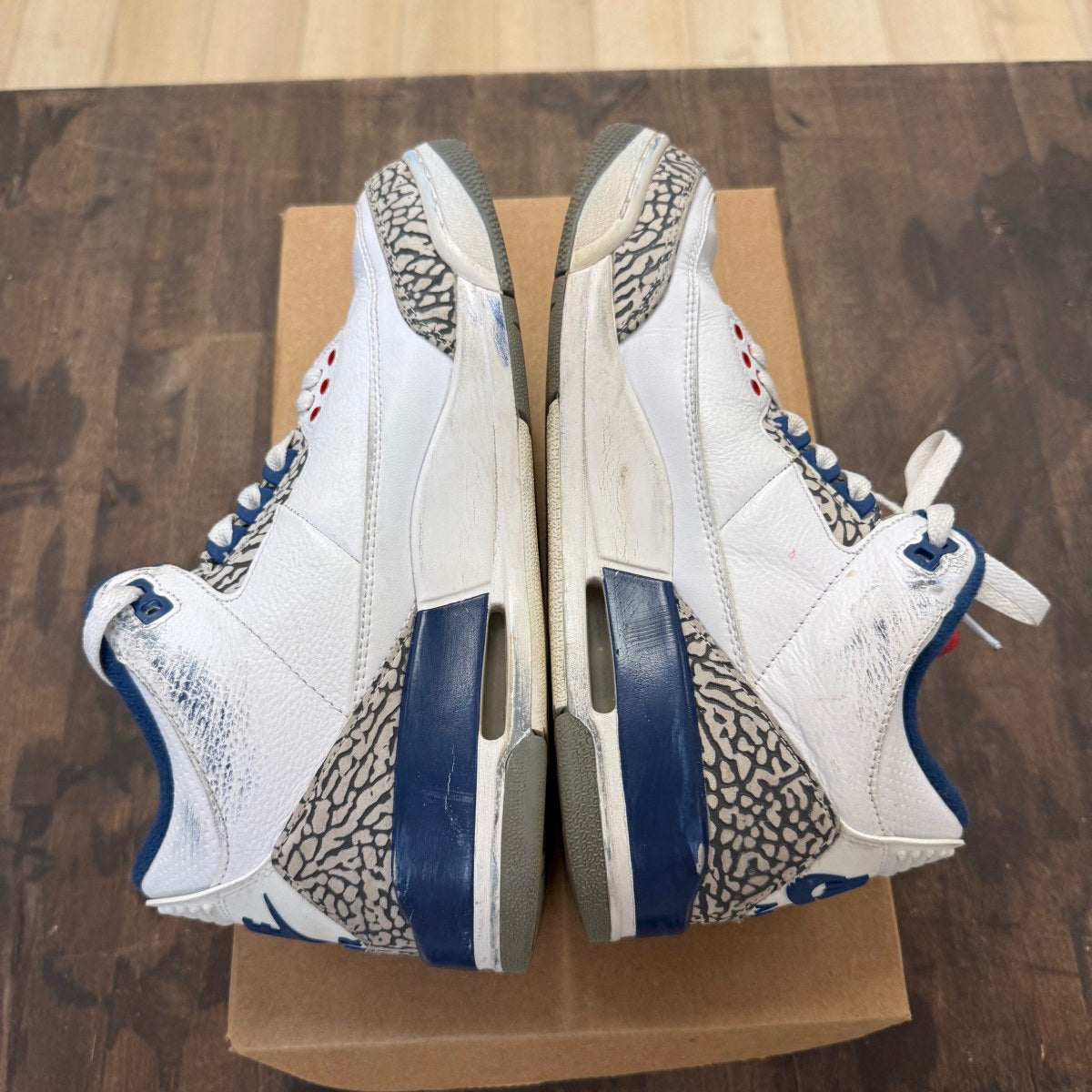 Jordan 3 Retro True Blue (2016) Size 8.5 (Pre-Owned) - Image 4