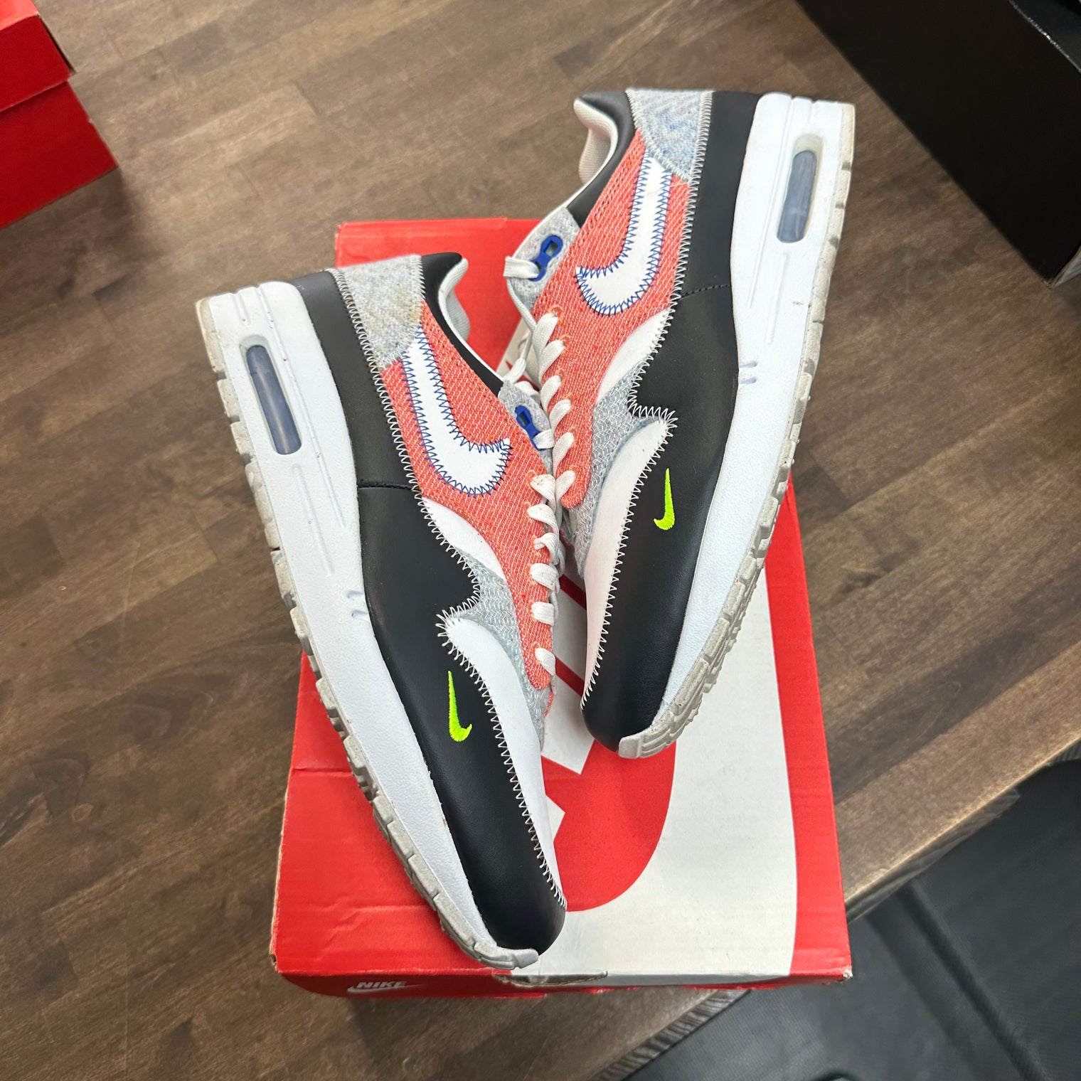 Recycled White Nike Air Max 1 (USED)