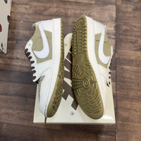 Travis Scott Nuetral Jordan 1 Retro Low Golf (USED)