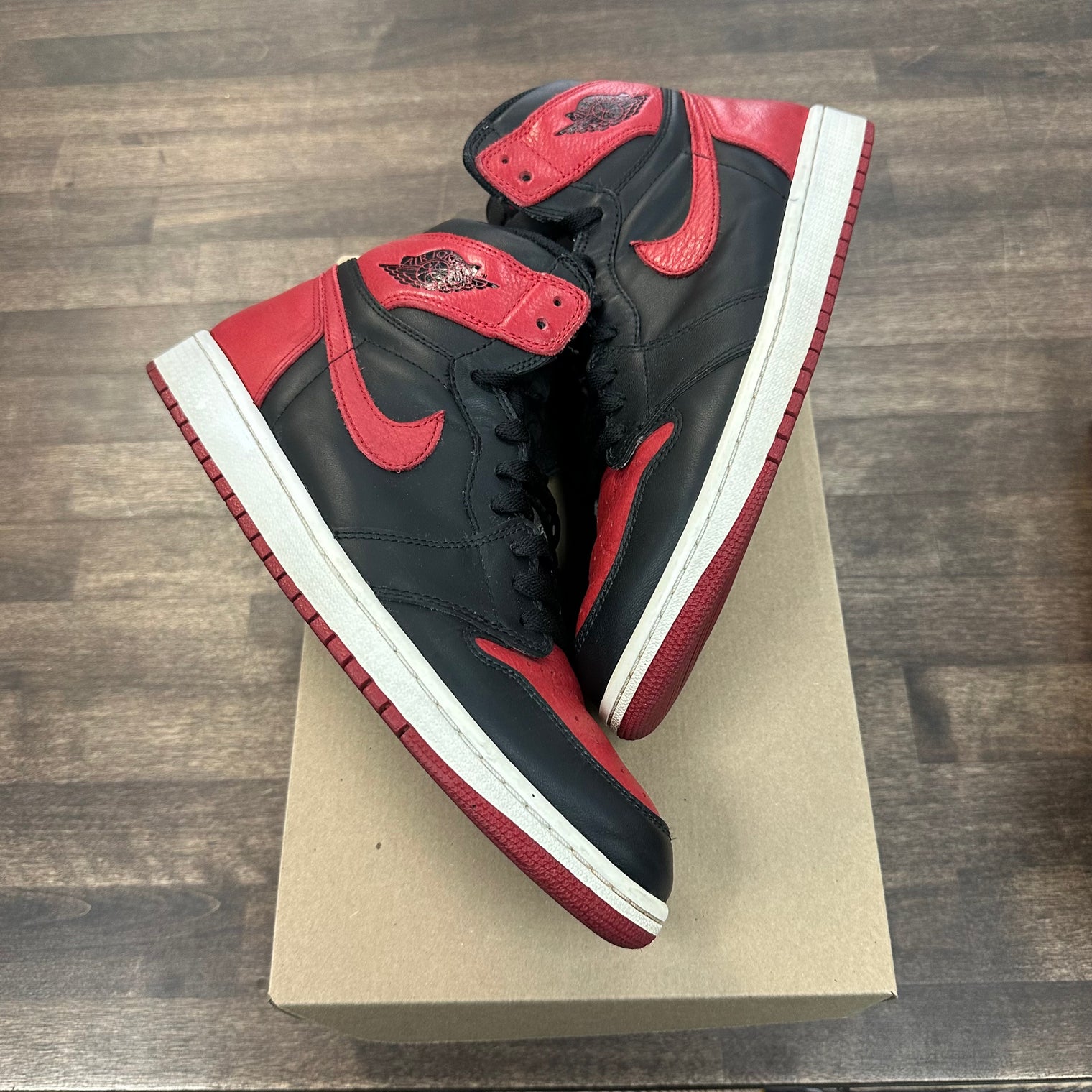 Bred Banned Jordan 1 High (USED,No Box)
